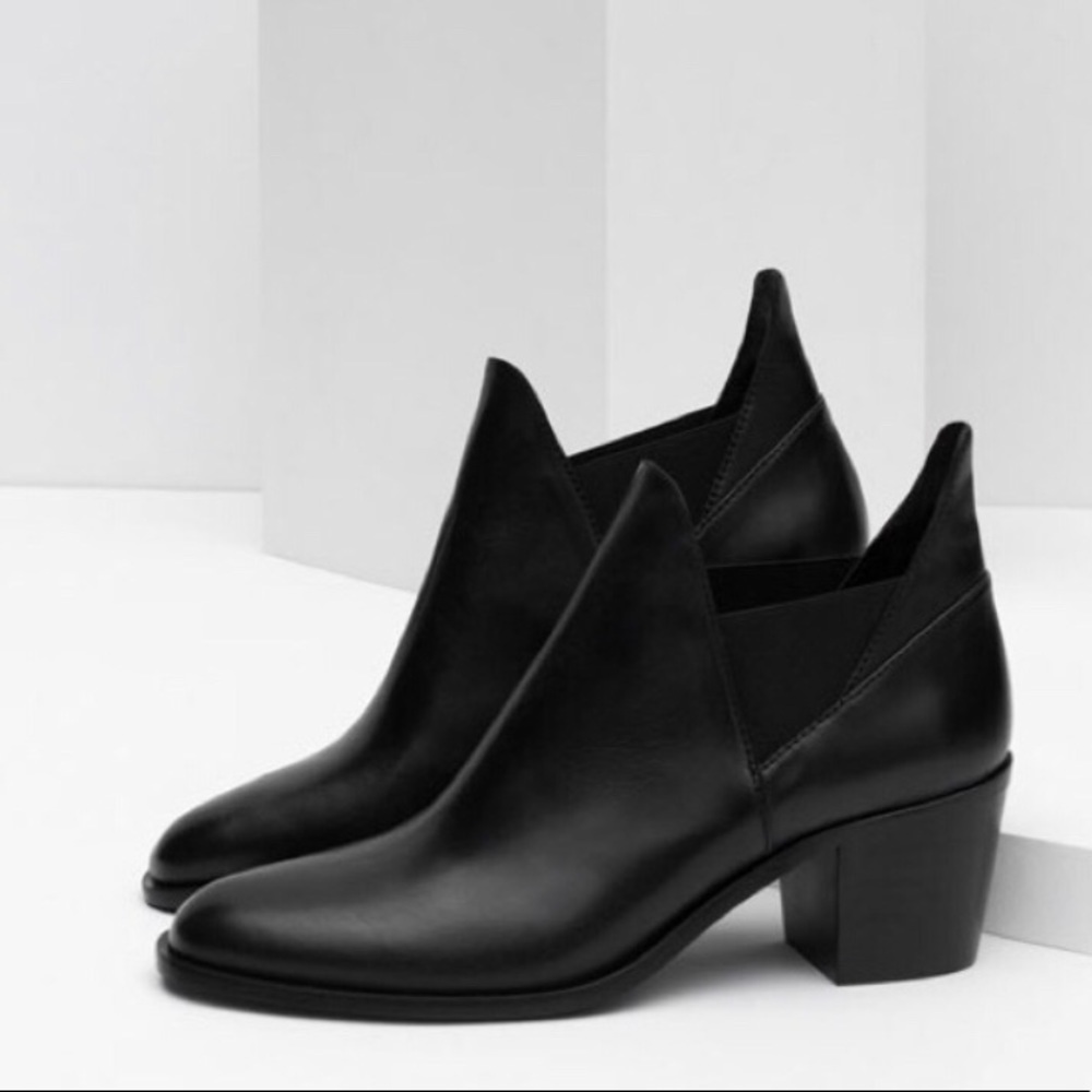 ZARA 100% LEATHER BLACK ANKLE BOOTS NEW WITH TAGS US 10 EUR 41
